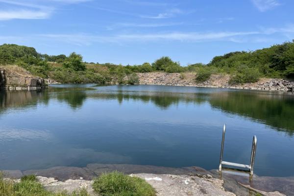 Halleklippen badesø tæt på kolonien