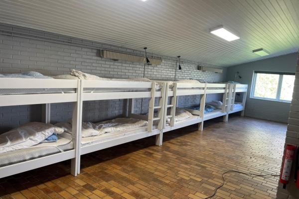 Sovesalen med 10 senge på Loddenhøj