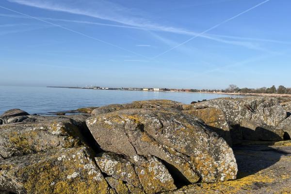 Halleklipperne med udsigt mod Nexø