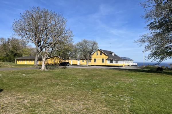 Halleklippen set fra boldbanen